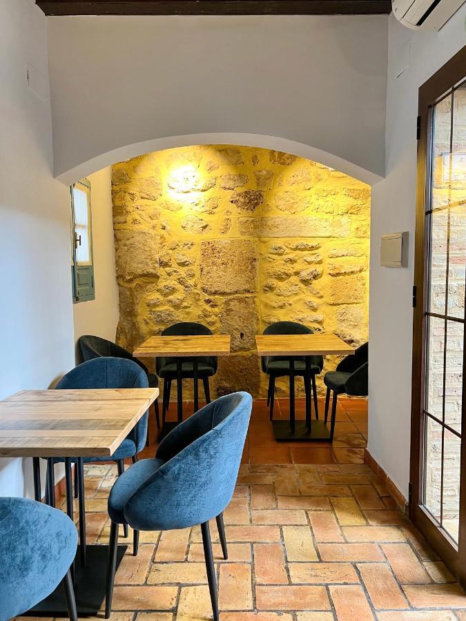 Hostal Servilia Carmona  Eksteriør billede