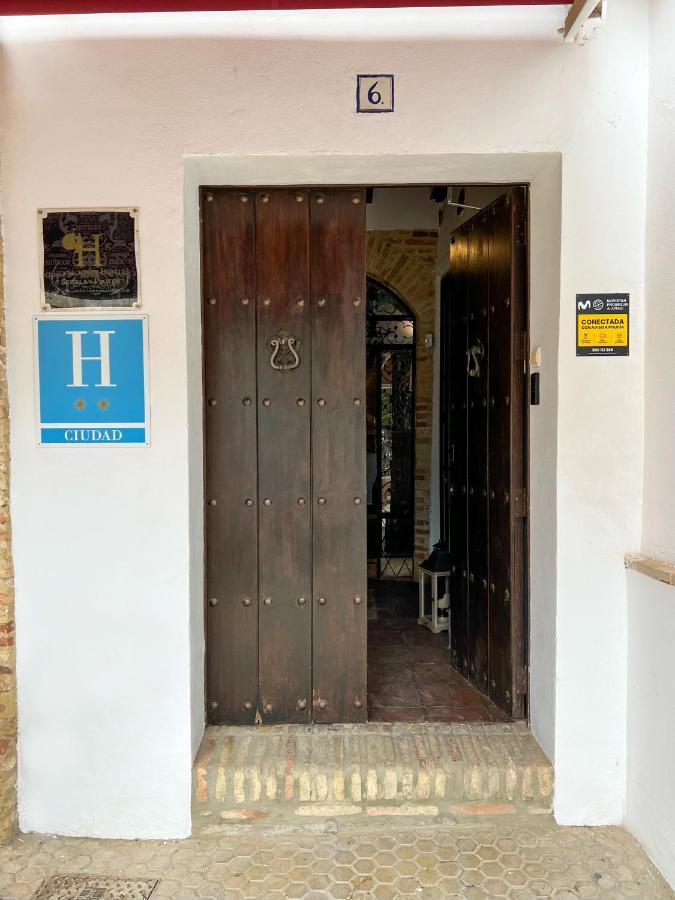 Hostal Servilia Carmona  Eksteriør billede