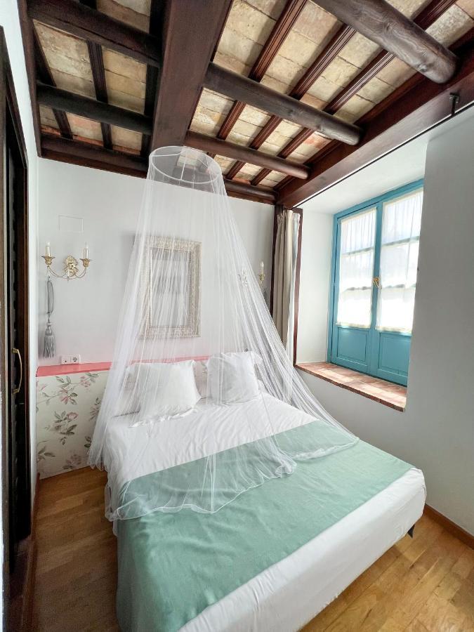 Hostal Servilia Carmona  Eksteriør billede