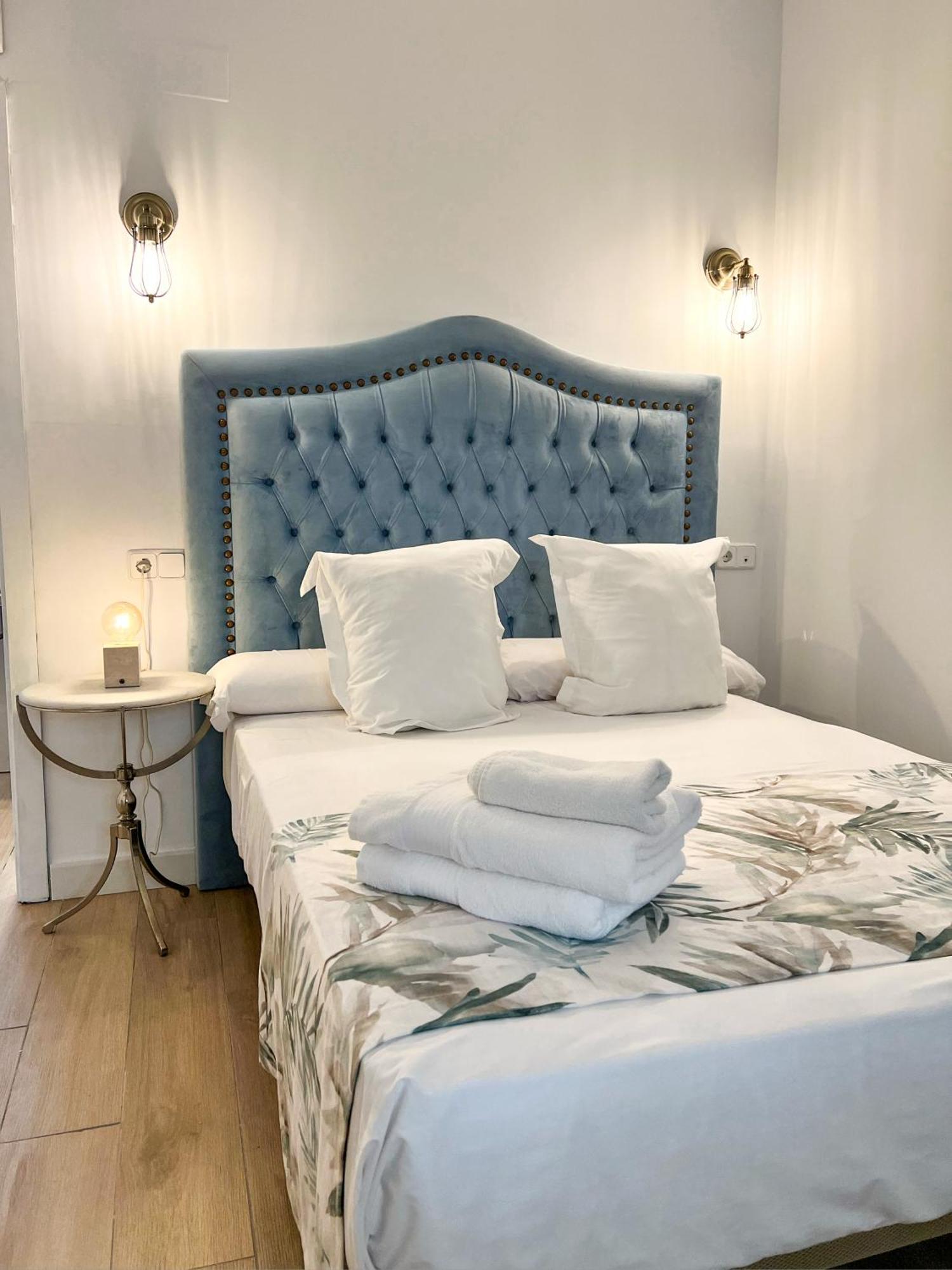 Hostal Servilia Carmona  Eksteriør billede